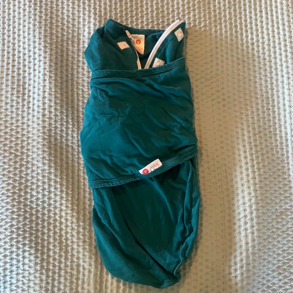 Embe Swaddle